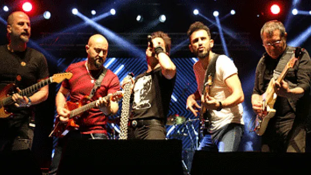 Niyazi Koyuncu ve Kıraç'tan 100. yıl konseri