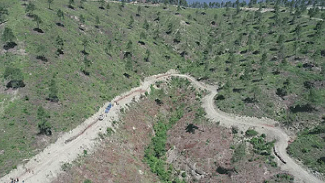 Ecrin'le ilgili diğer ceset parçalarının aranması havadan görüntülendi