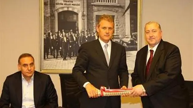 Samsunspor Özgener'i ziyaret etti