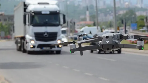 Karadeniz sahil yolu, bayram tatilinde 'drone' ile denetimde   