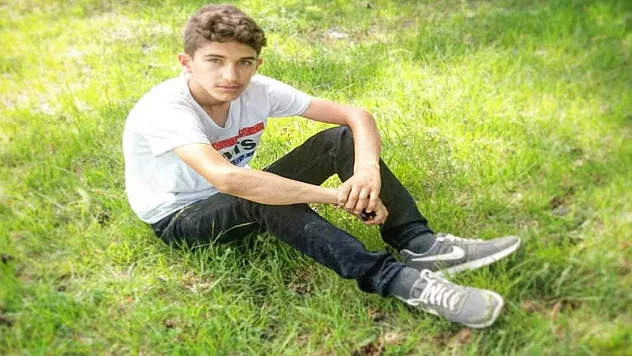 Kazada ağır yaralanan 14 yaşındaki çocuk hayatını kaybetti 