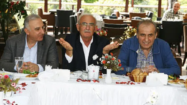 Yılmaz: 'Halkımıza hizmete odaklanmalıyız'