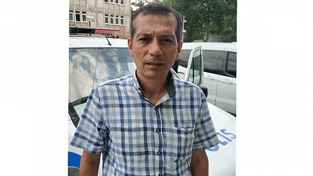 Polis memuru, sanatçı Mustafa Yıldızdoğan'a benzerliği ile dikkat çekiyor 
