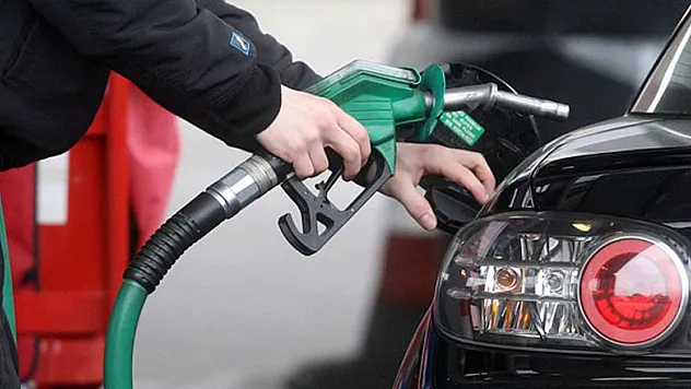 Benzin ve motorine büyük indirim geliyor