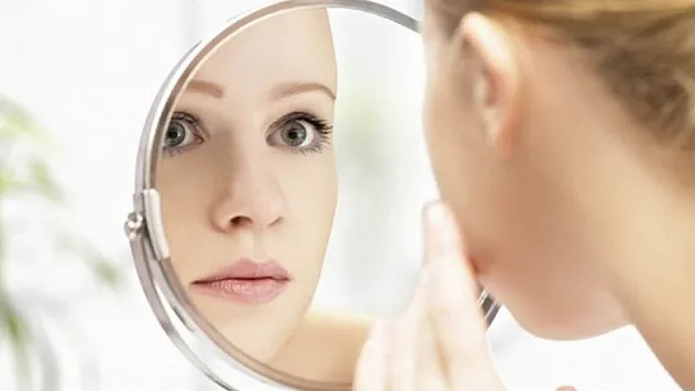 Kaş arası kırışıklarına elveda deyin