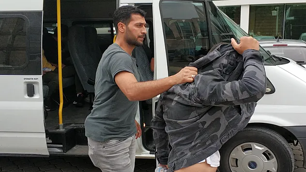 Samsun'da otomobil hırsızlığına 2 gözaltı