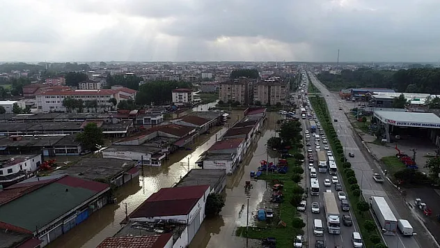 Samsun-Ordu yolunda trafik kitlendi