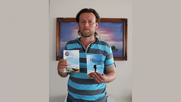 Sıra dışı şair 'Bana Deli Dediler-2' kitabını çıkardı  