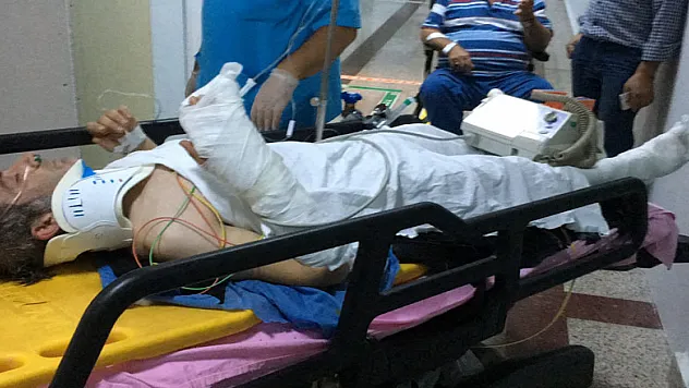 Hurda toplamak için çıktığı inşaatın çatısından düşerek ağır yaralandı 