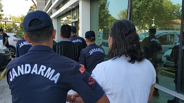 Gasp ve yaralamadan gözaltına alınan 2 kişiye adli kontrol  