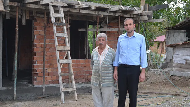 İhtiyaç sahibi aileye öğretmenlerden yardım eli