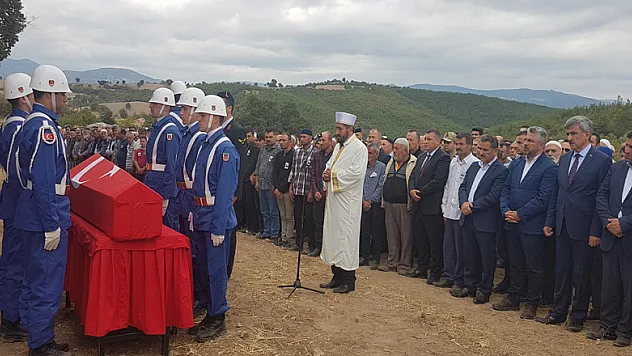  Kazada hayatını kaybeden uzman çavuş toprağa verildi