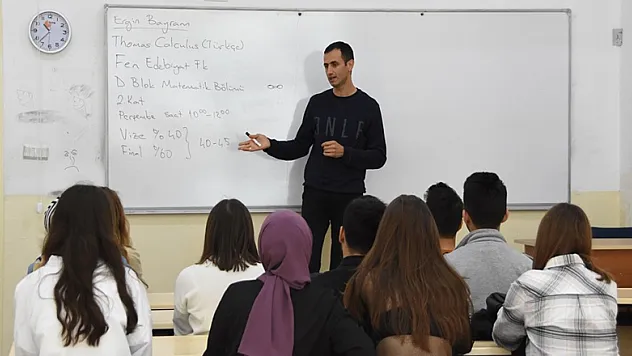 100. yılın mezun adayları dersbaşı yaptı