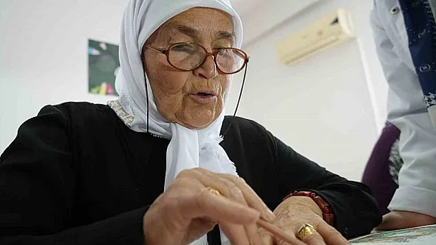 72 yaşında çocukluk hayalini gerçeğe dönüştürdü