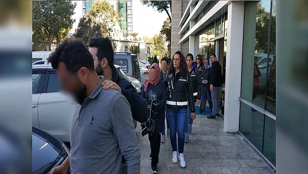 Samsun'da FETÖ'den 8 kişinin gözaltı süresi uzatıldı