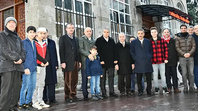 İlkadım sabah namazında buluşuyor