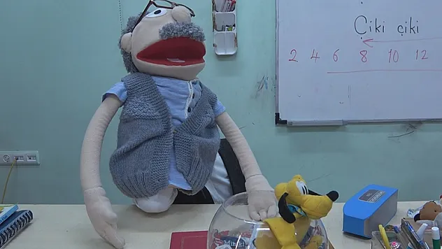 'Bakkal Amca'lı, enstrümanlı ders