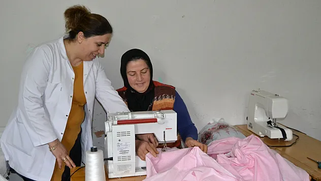 Ustalar kursiyerlerle buluşuyor