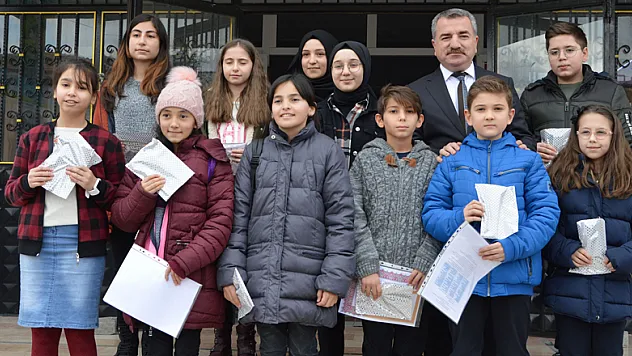 Havza'daki 6 bin 747 öğrenci karne heyecanı yaşadı