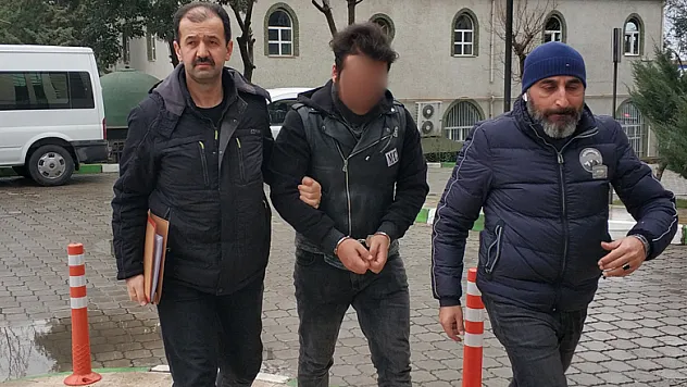 Kız arkadaşının özel fotoğraflarını başkalarına gönderince gözaltına alındı