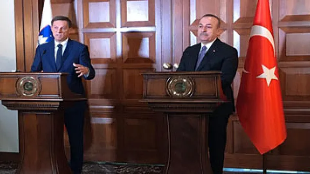 Çavuşoğlu: 'Ben böylesine dürüst olmayan bir siyasetçiyle çalışmadım'