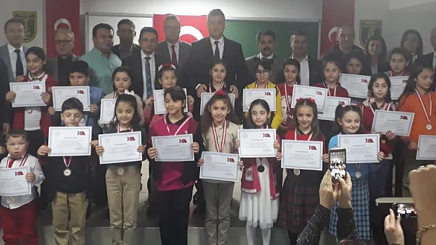 İstiklal Marşı'nı Güzel Okuma Yarışması