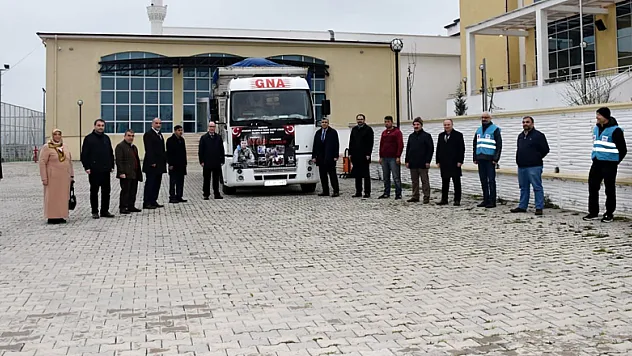 'Şehit Eyüp Gülaştı yardım tırı' İdlib'e uğurlandı