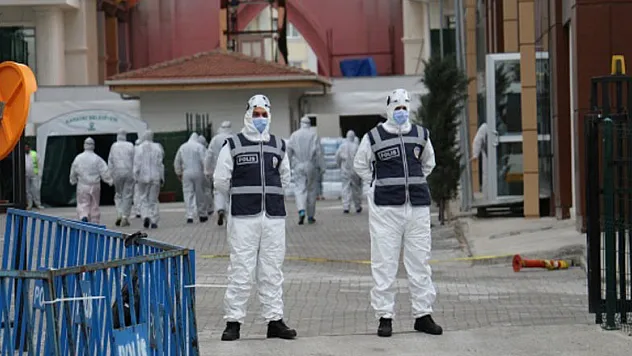 Umreden gelenlerin karantina süresi uzatıldı