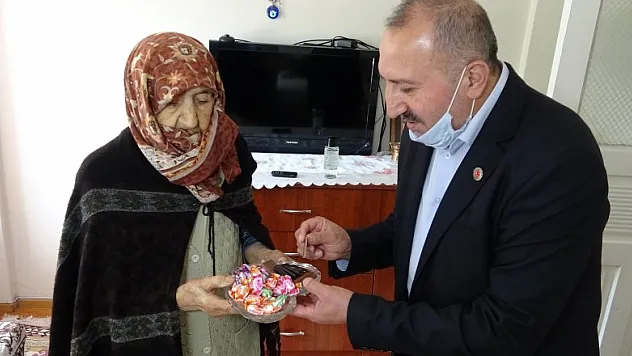 122 yaşındaki Ayşe nine: 'Şimdiki bayramların tadı yok'  