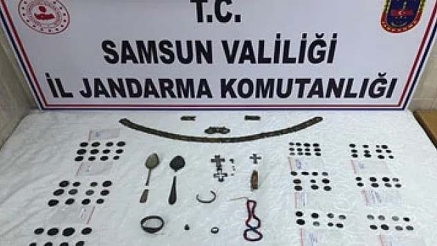 Araçtan 'tarih' çıktı, 3 kişi gözaltına alındı