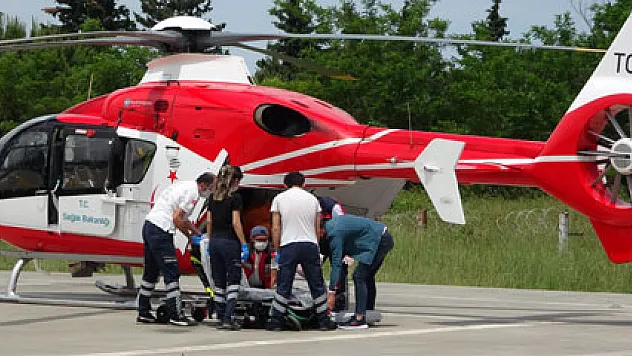 Kalp krizi geçiren kadının yardımına ambulans helikopter yetişti