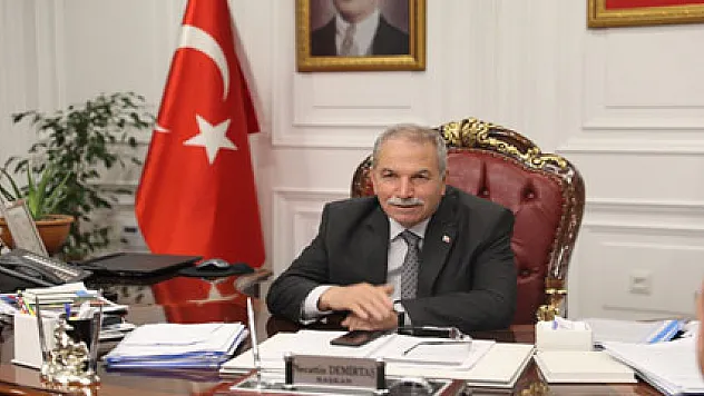 Demirtaş: 'Halkımızın ihtiyaç duyduğu her an bir telefon kadar yakınındayız'