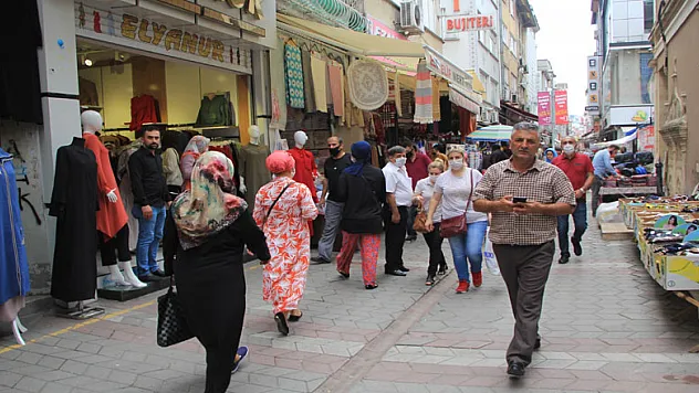 Çarşı pazarda toparlanma başladı