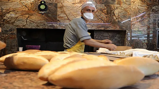 Ekmek zammı iptalinden vatandaş memnun, fırıncı şaşkın