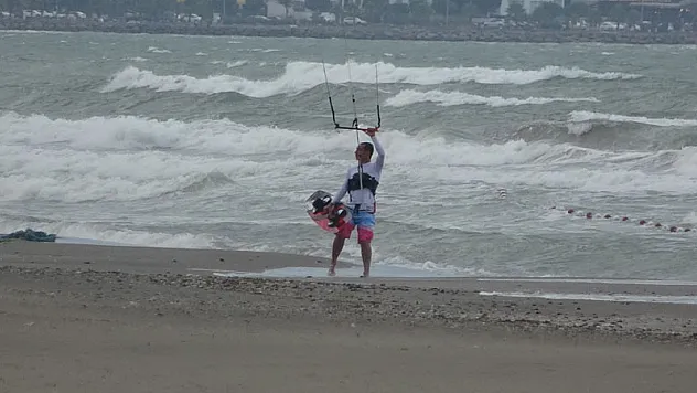 Fırtınayı fırsata çevirdi