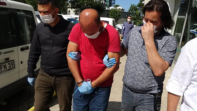 Telefonla eski rektörü 117 bin dolar dolandıran 1 kişi tutuklandı