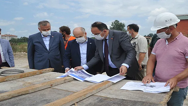 Vali Dağlı, yeni hükümet binası inşaatında incelemelerde bulundu