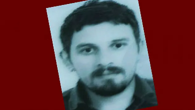 Banyoda asılı halde ölü bulundu