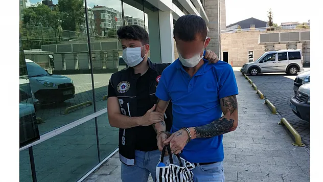 Otobüsten inen yolcu uyuşturucuyla yakalandı