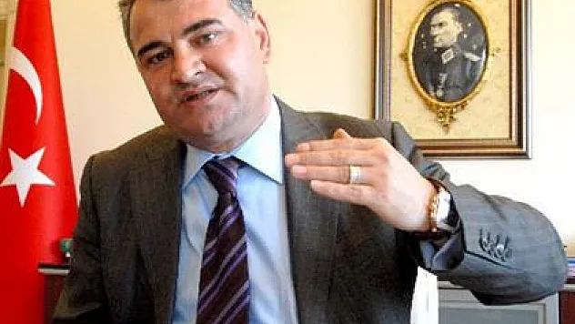 Aslan Karanfil, görevine geri döndü