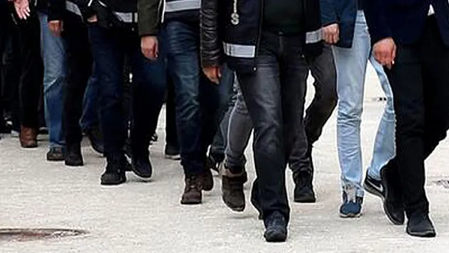 Uyuşturucudan gözaltına alınan 5 kişi adliyeye sevk edildi