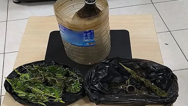 Uyuşturucu kullanmaktan 3 kişi gözaltına alındı