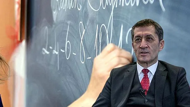 Selçuk'tan öğretmenlere ek ders ücreti müjdesi