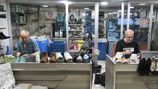 Yarım asırlık ayakkabı ustaları teknolojiye direniyor