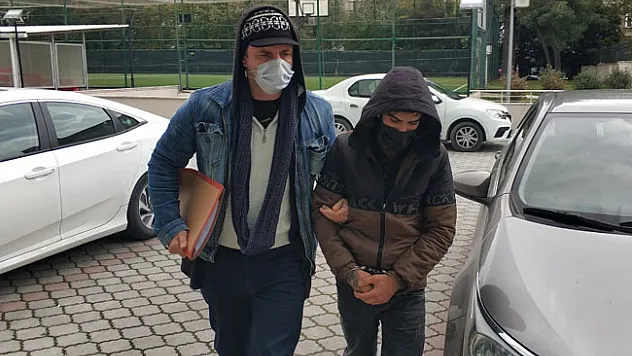 Yabancı uyruklu şahıs uyuşturucu ticaretinden adliyeye sevk edildi