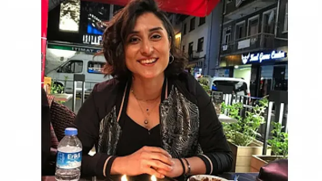 Balkondan düşen 25 yaşındaki kadın doktor ağır yaralandı