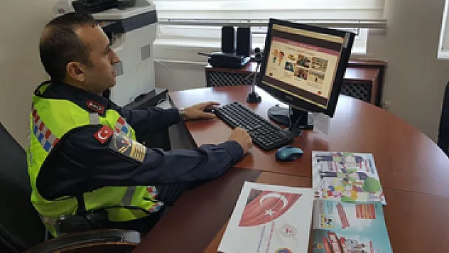 Jandarmadan öğrencilere EBA üzerinden eğitim