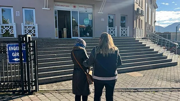 8 yıldır aranan FETÖ firarisi kadın Fethiye'de yakalandı