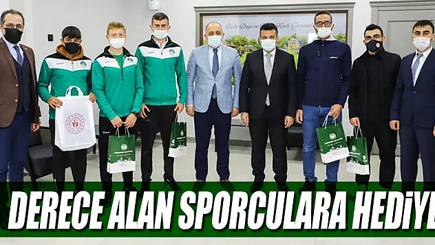 Derece alan sporculara hediye