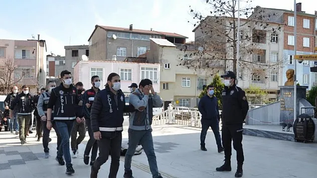 Uyuşturucu operasyonunda yakalananlar adliyede